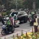 Kala BMW X5 Bikin Macet Kuningan, Pemiliknya Justru Tuai Pujian