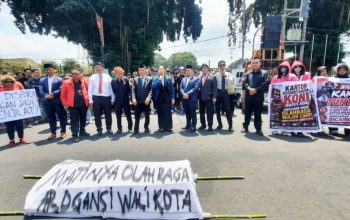 Keranda Jadi Simbol Keprihatinan Ratusan Atlet Kota Blitar, Plt Ketua KONI Sampaikan Pesan Mendalam