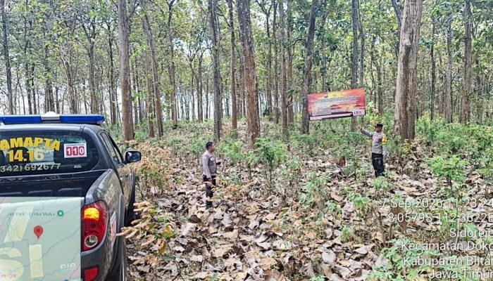 Waspada Karhutla, Polres Blitar Polsek Doko Bergerak Lakukan Patroli Pencegahan di Kawasan Hutan
